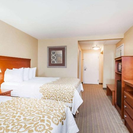 Days Inn By Wyndham Windsor Locks / Bradley Intl Airport מראה חיצוני תמונה