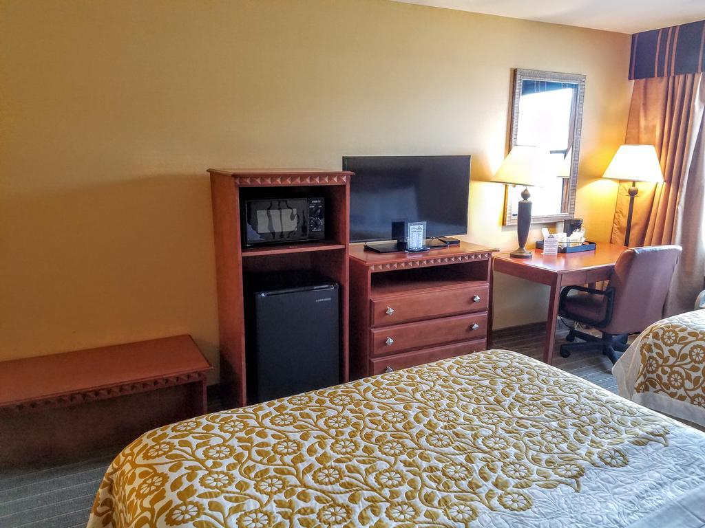 Days Inn By Wyndham Windsor Locks / Bradley Intl Airport מראה חיצוני תמונה