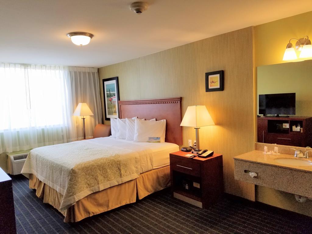 Days Inn By Wyndham Windsor Locks / Bradley Intl Airport מראה חיצוני תמונה