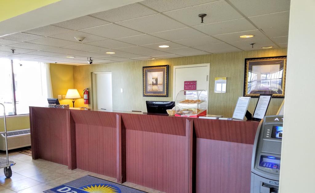Days Inn By Wyndham Windsor Locks / Bradley Intl Airport מראה חיצוני תמונה