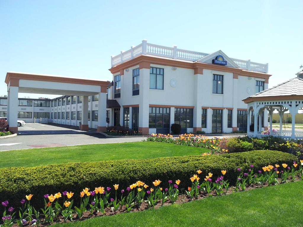 Days Inn By Wyndham Windsor Locks / Bradley Intl Airport מראה חיצוני תמונה