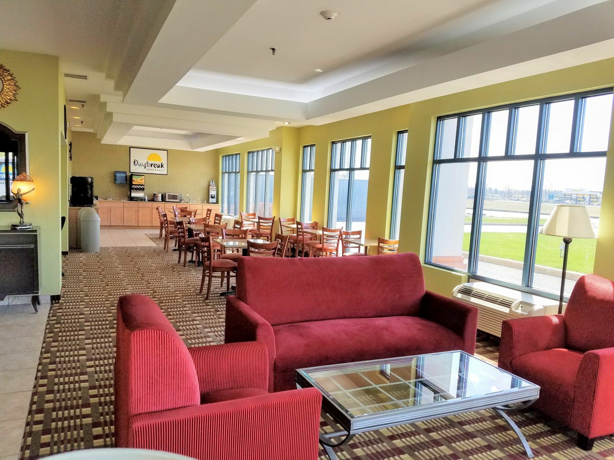 Days Inn By Wyndham Windsor Locks / Bradley Intl Airport מראה חיצוני תמונה